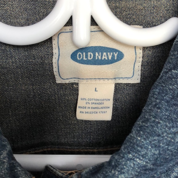 Old Navy women’s Jean Jacket - Picture 3 of 3
